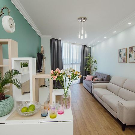 Happy Apartments Батуми Екстериор снимка