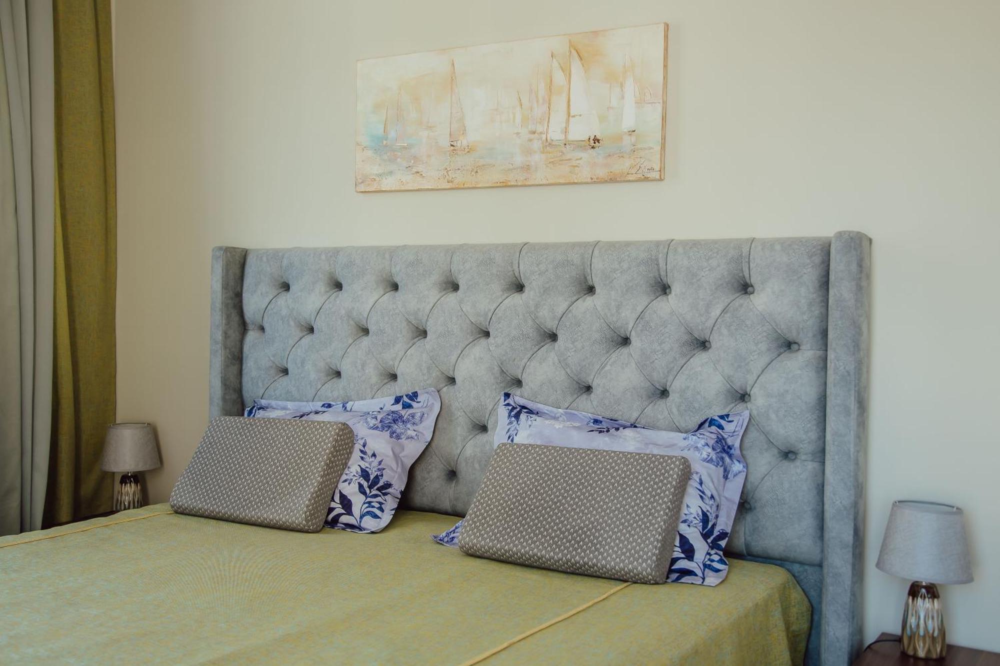 Happy Apartments Батуми Екстериор снимка